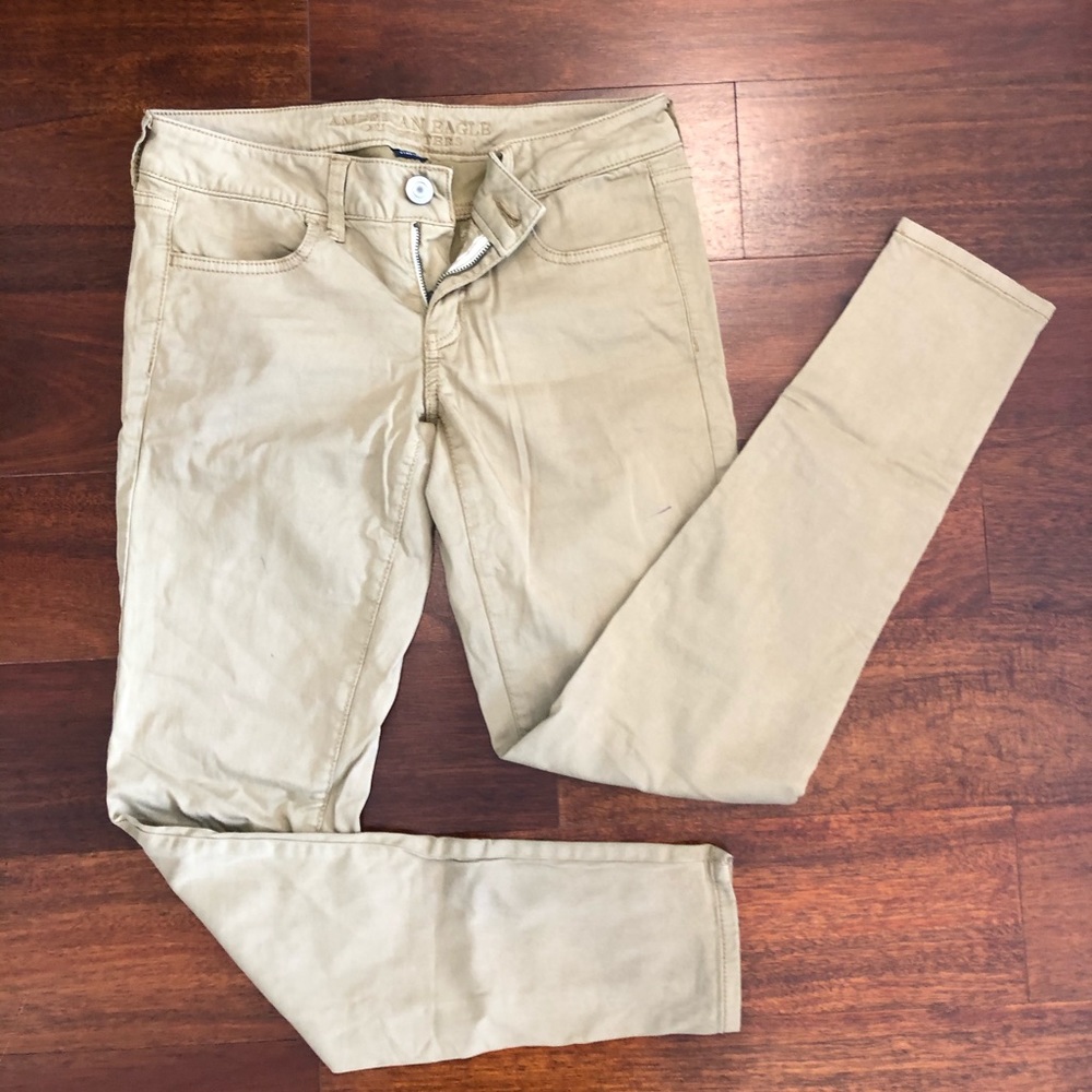 American Eagle: Skinny khaki pants